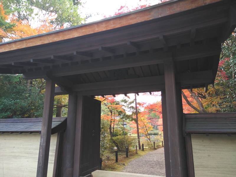 円成寺の門